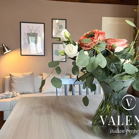 Via Ruga Degli Orlandi - Valente Italian 페시아