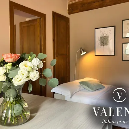 Apartment Via Ruga Degli Orlandi - Valente Italian Pescia
